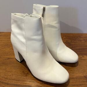 MIA Women’s Carla White Faux Leather Block Heel Ankle Boots Sz 6 Chic Minimalist